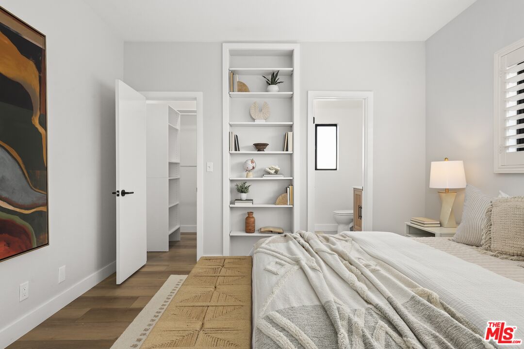 1049 16th St Unit: 5