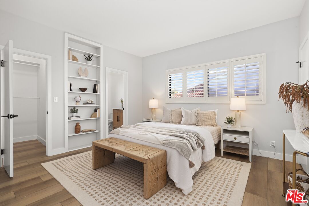 1049 16th St Unit: 5