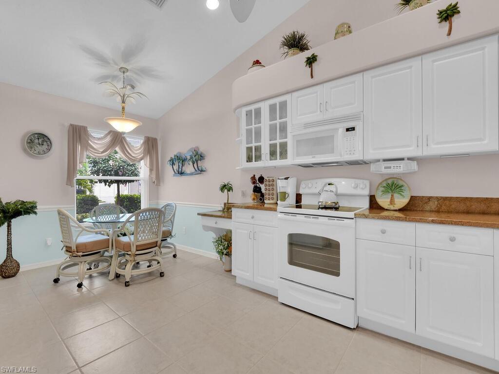 8448 Ibis Cove CIR # B261