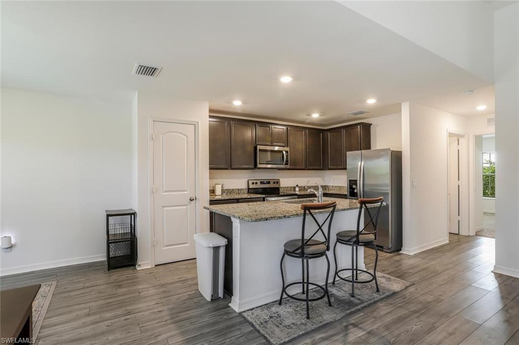 4204 NW 39th ST