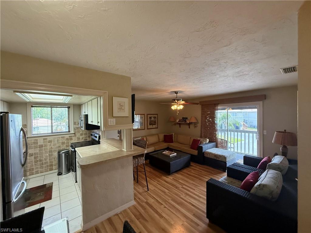 3338 Ottawa CIR 4
