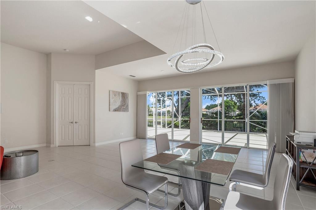 3899 Valentia WAY