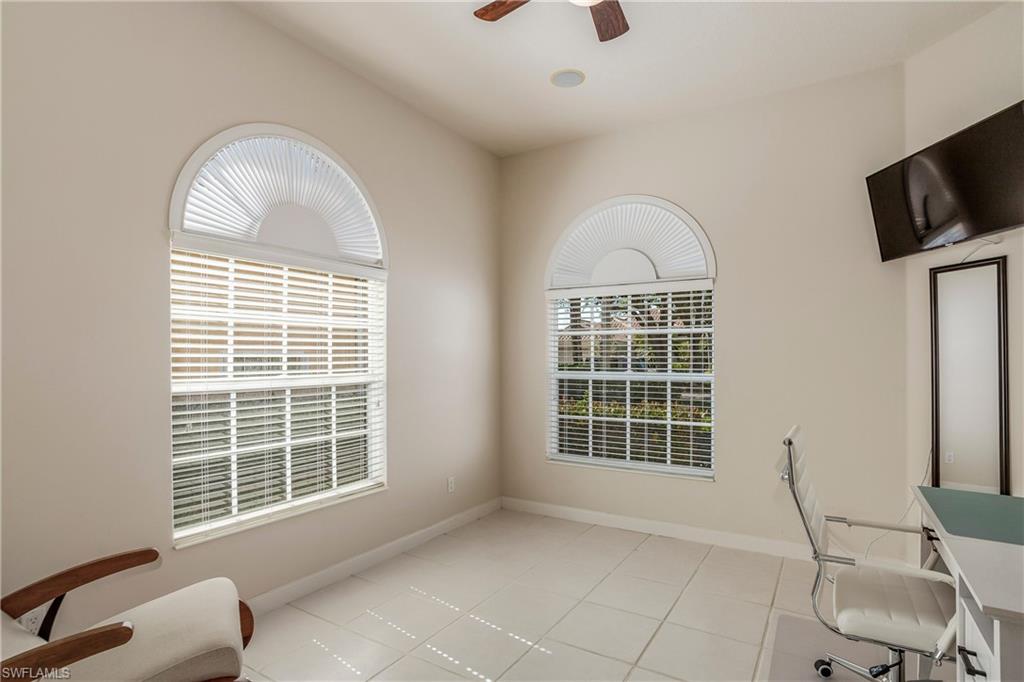 3899 Valentia WAY