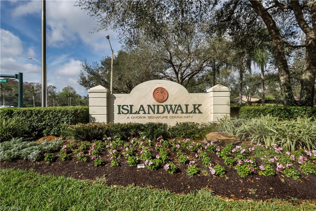 3899 Valentia WAY