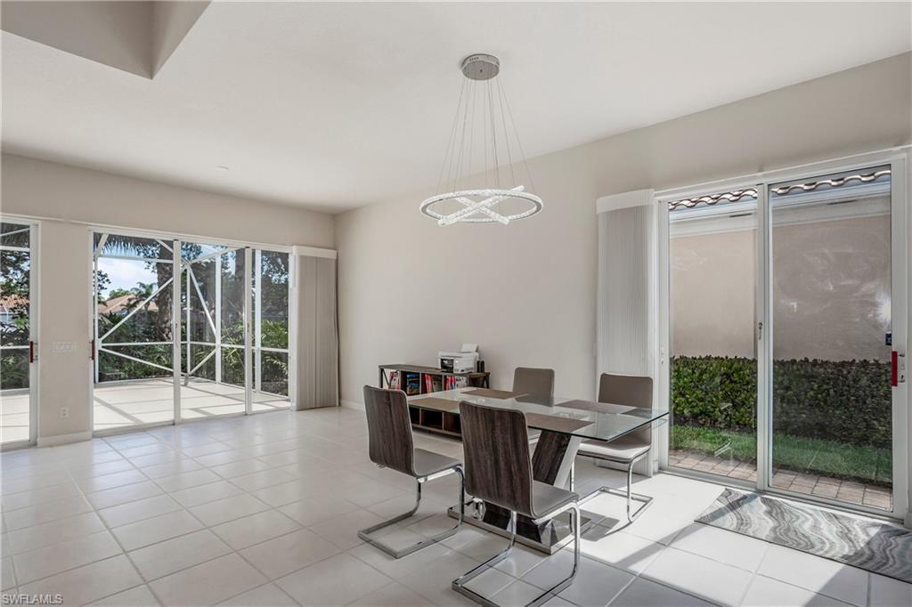 3899 Valentia WAY