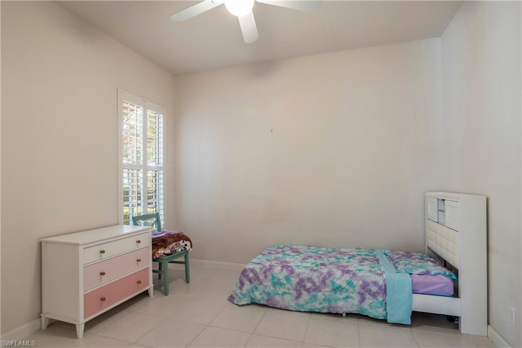 3899 Valentia WAY