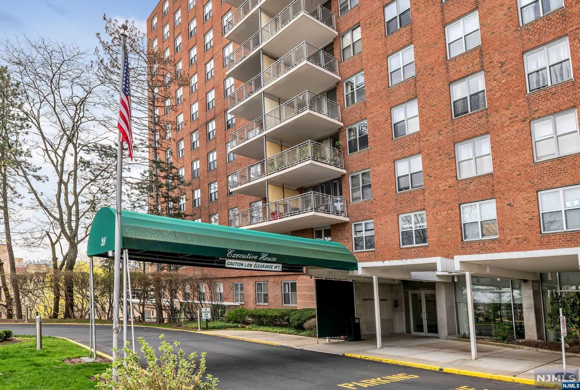 301 Beech Street 2K