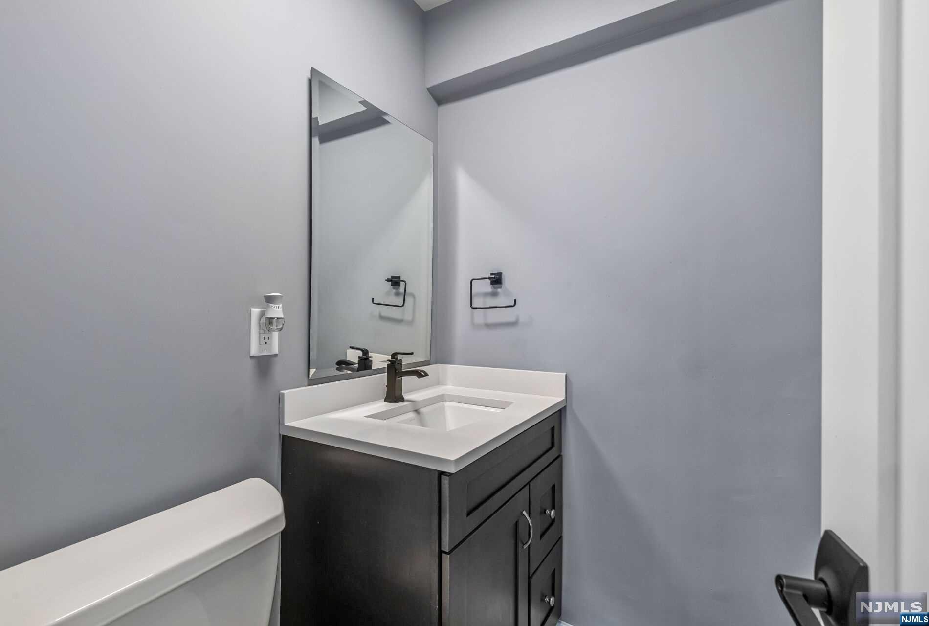 301 Beech Street 2K