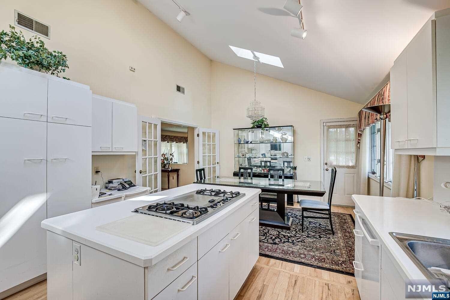 786 Arrow Lane