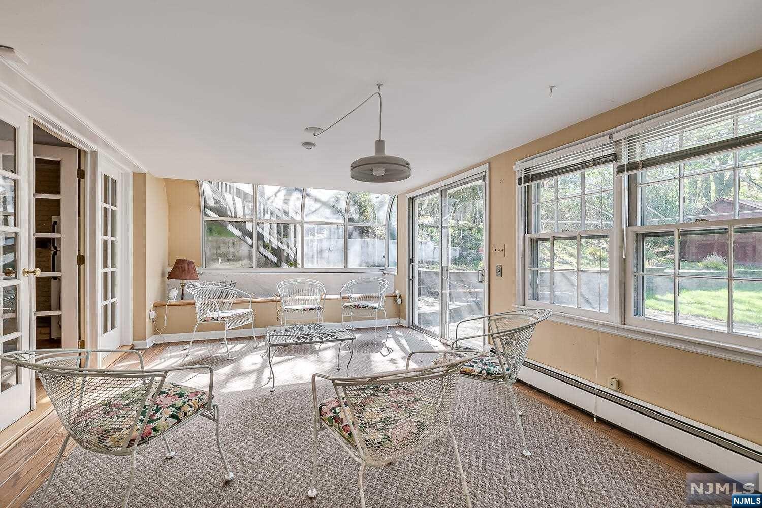 786 Arrow Lane