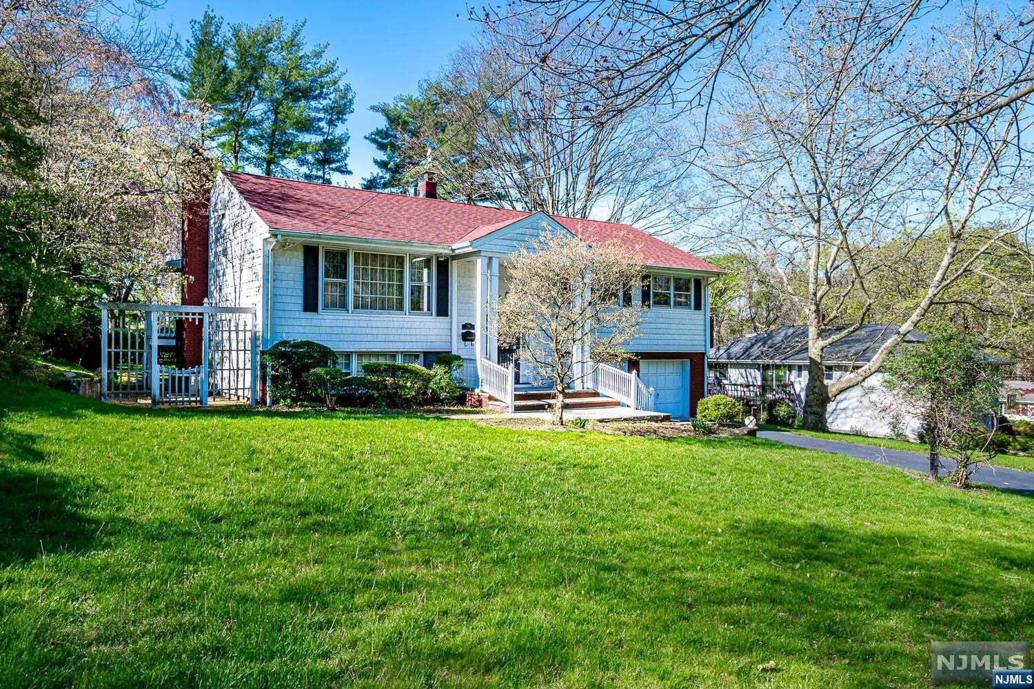 786 Arrow Lane