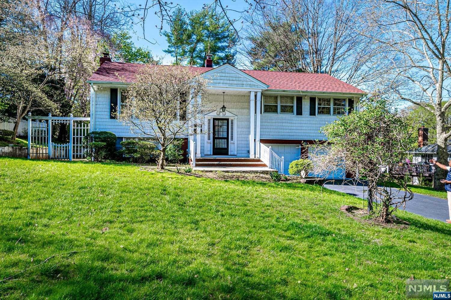 786 Arrow Lane