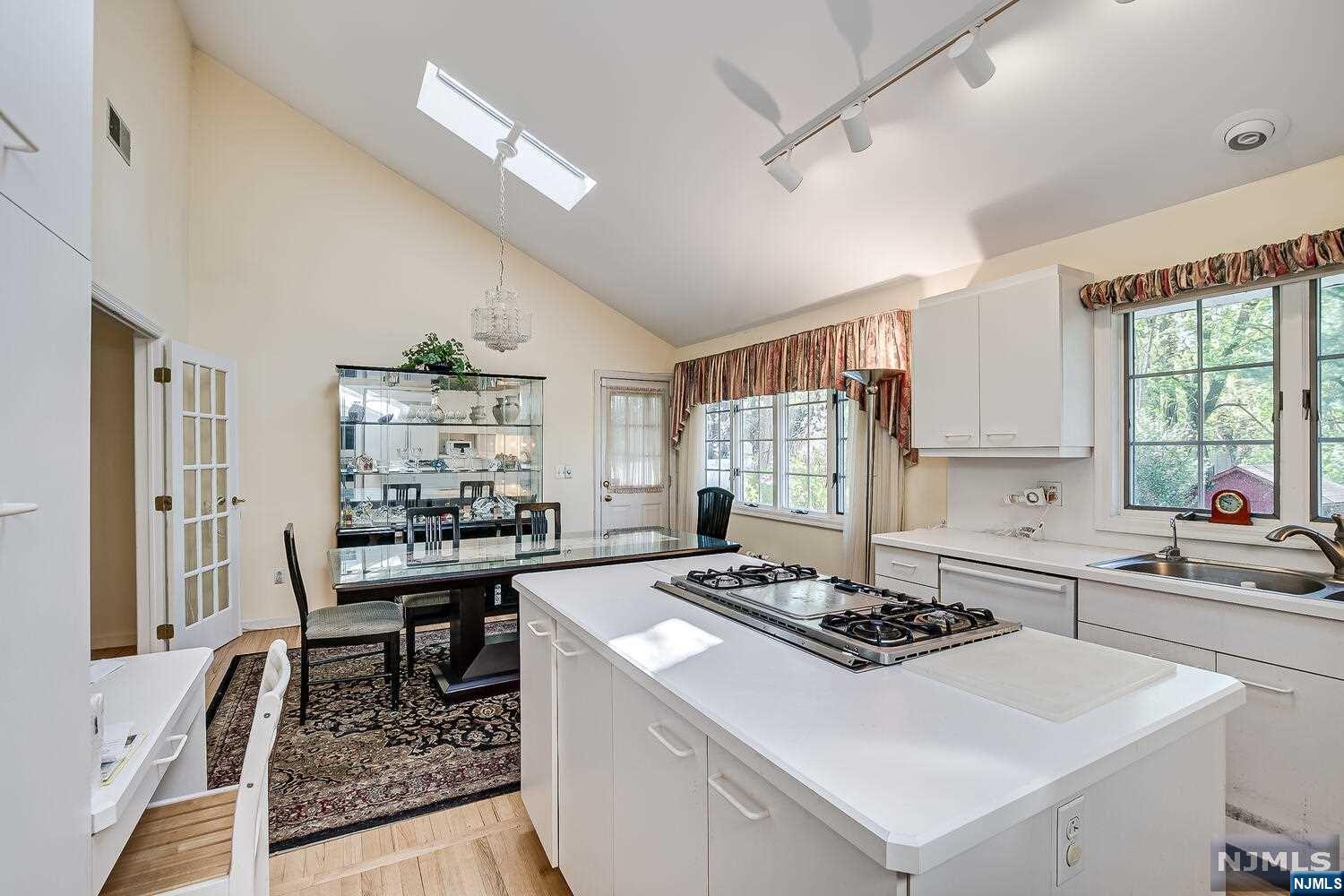 786 Arrow Lane