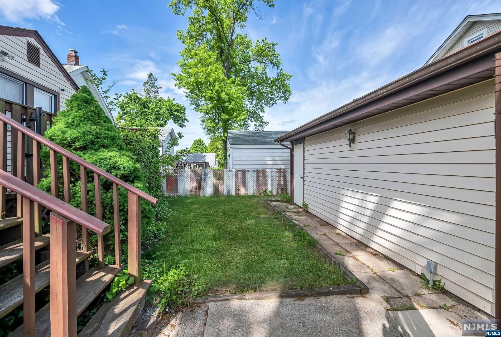 114 Columbia Avenue
