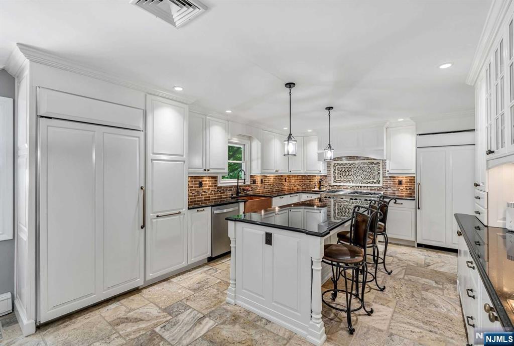 554 East Saddle River Road