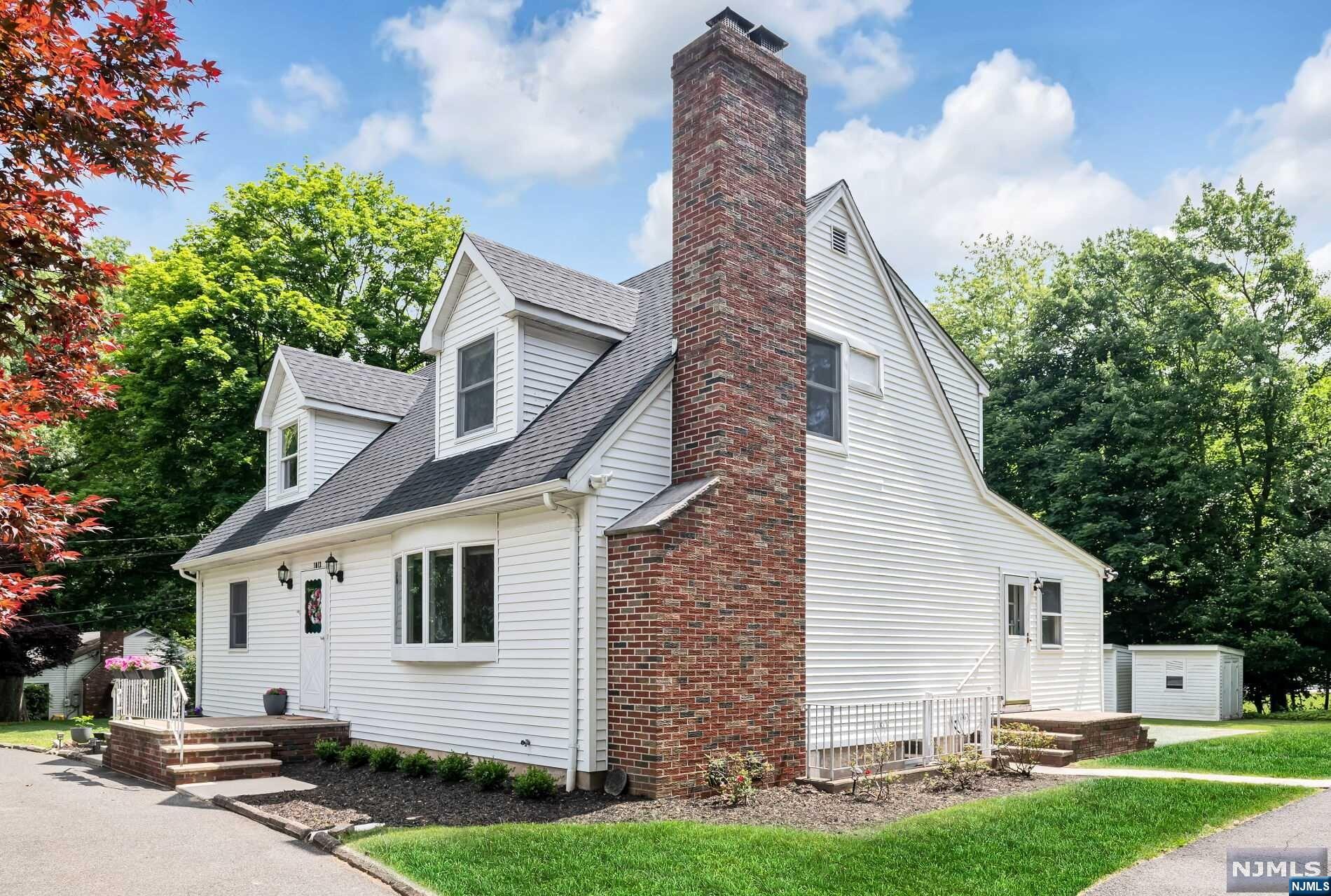 1013 Kent Place 1st Floor