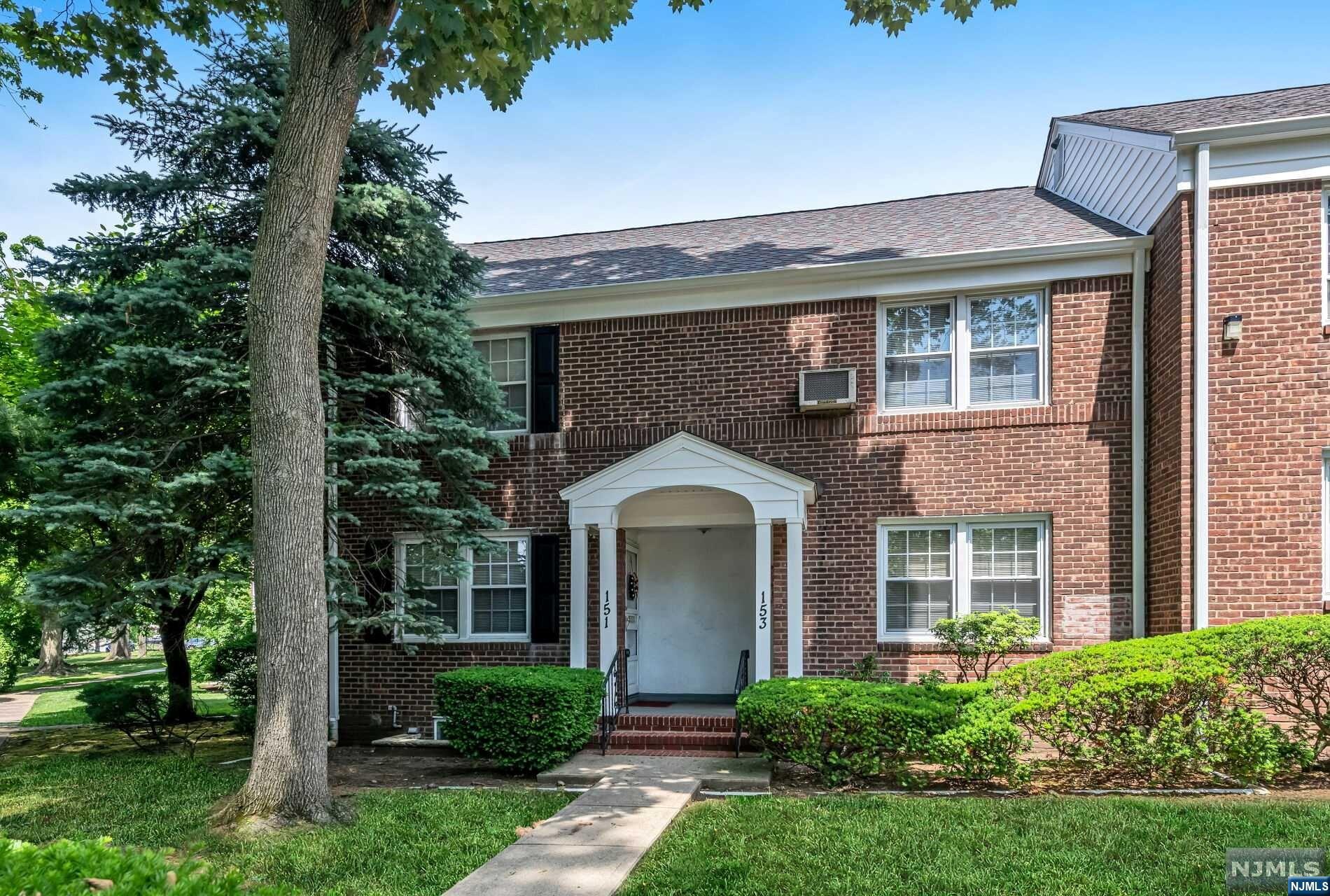 153 River Drive