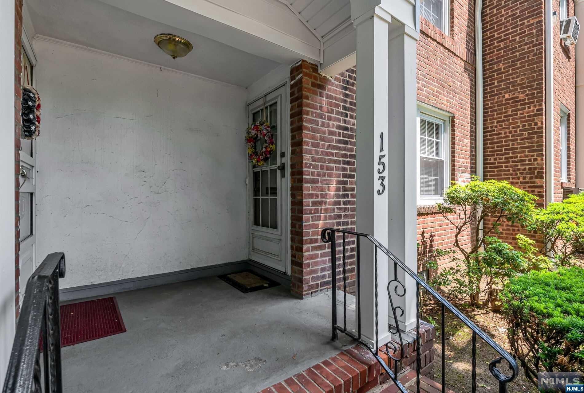 153 River Drive