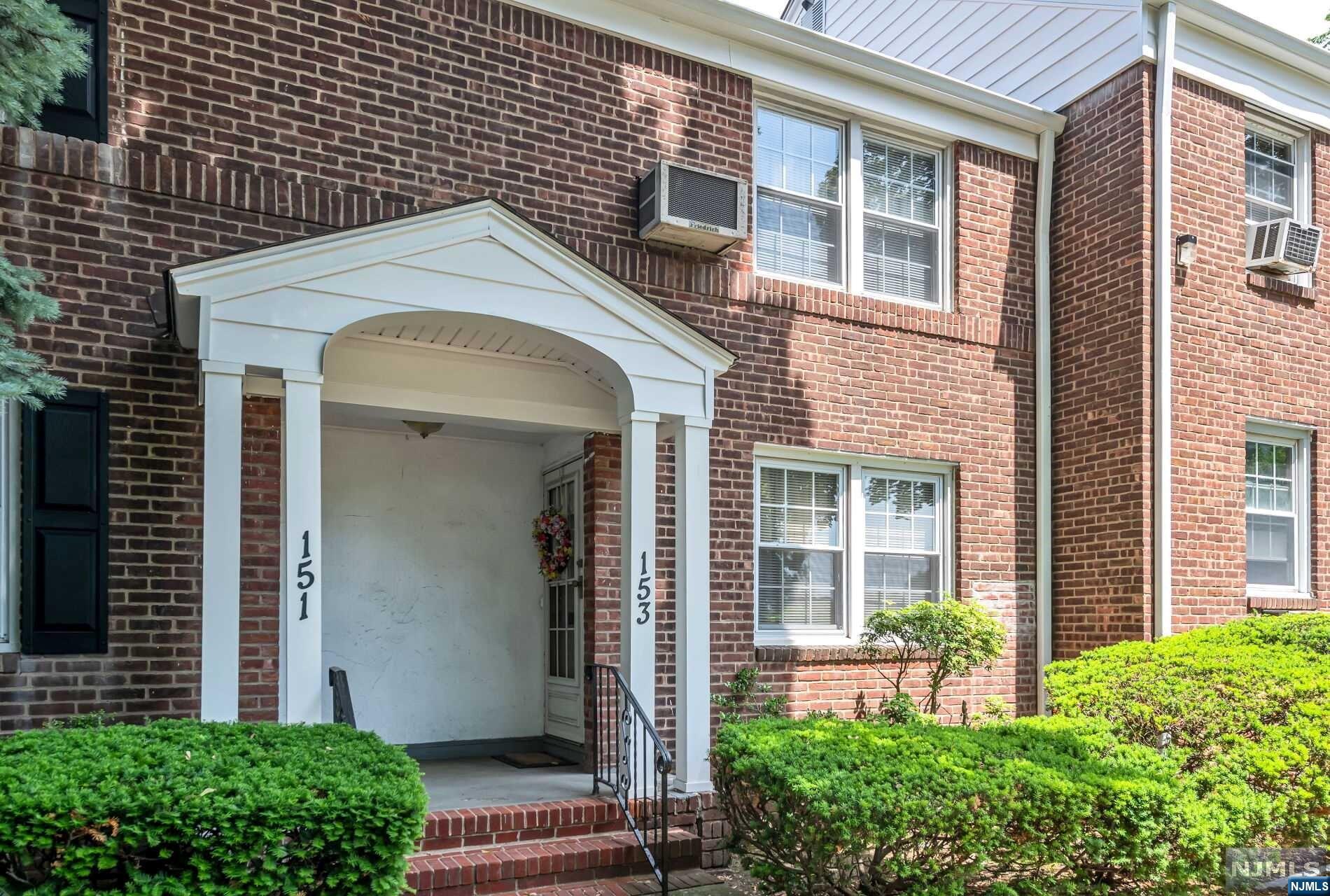 153 River Drive