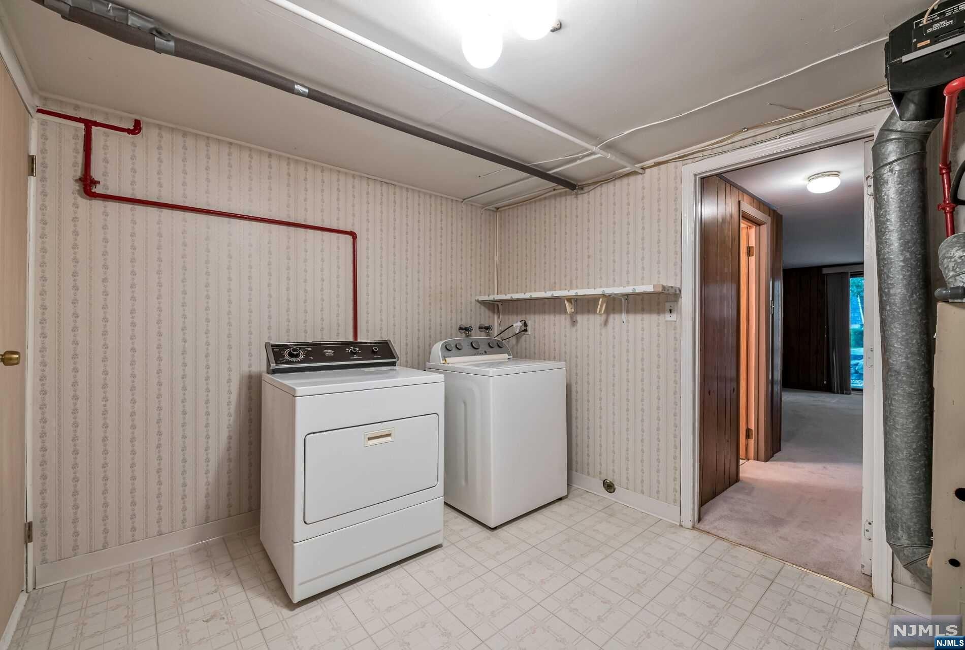 181 Long Hill Road