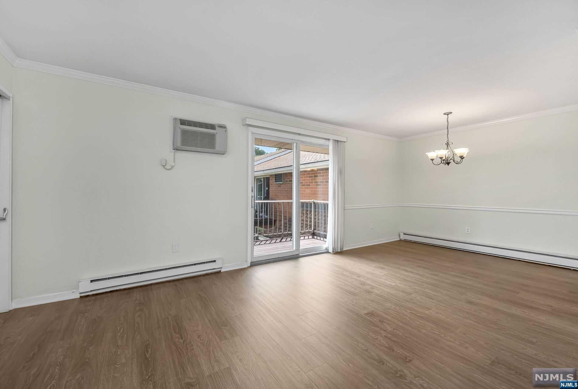 15 Cottage Street 11B
