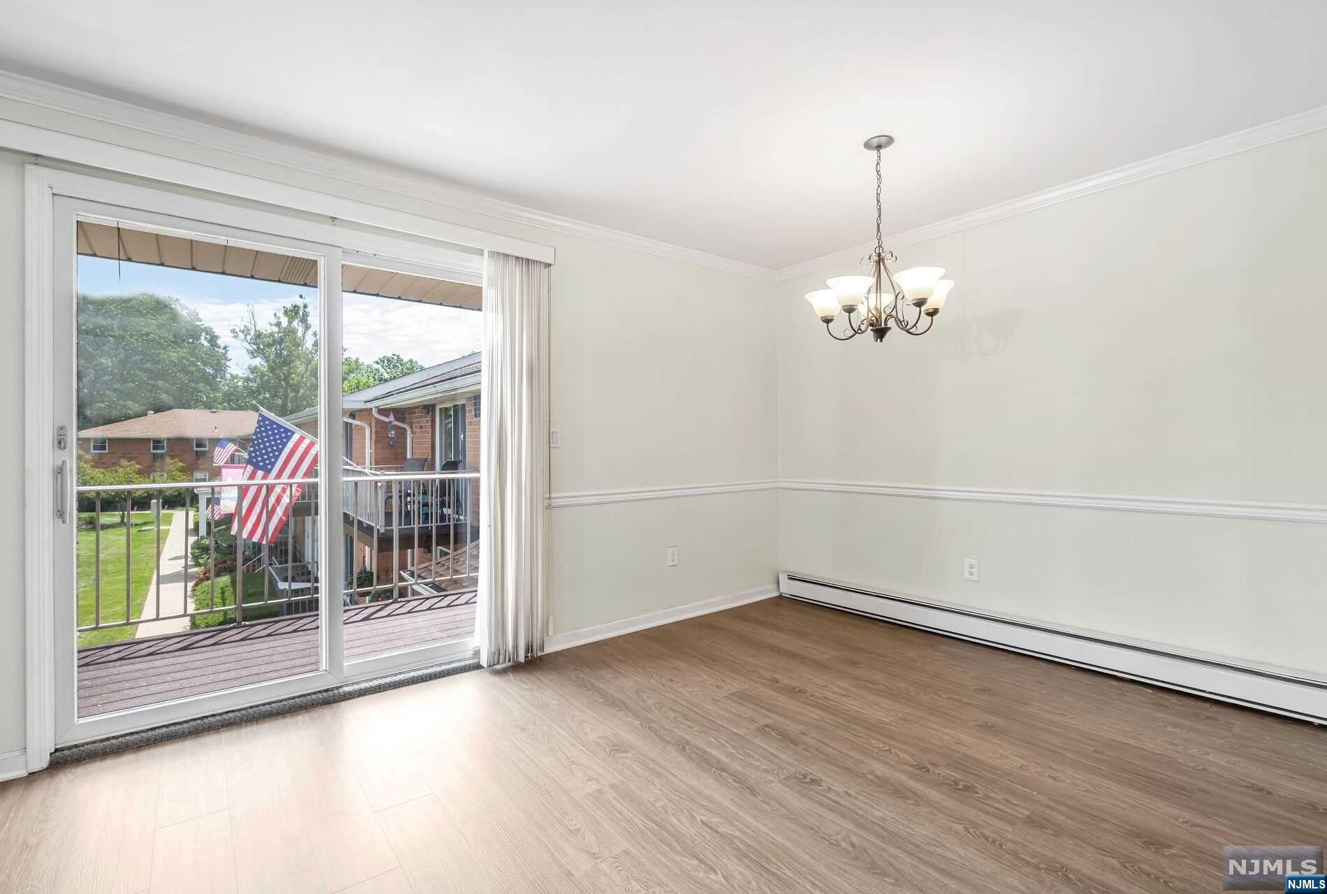 15 Cottage Street 11B