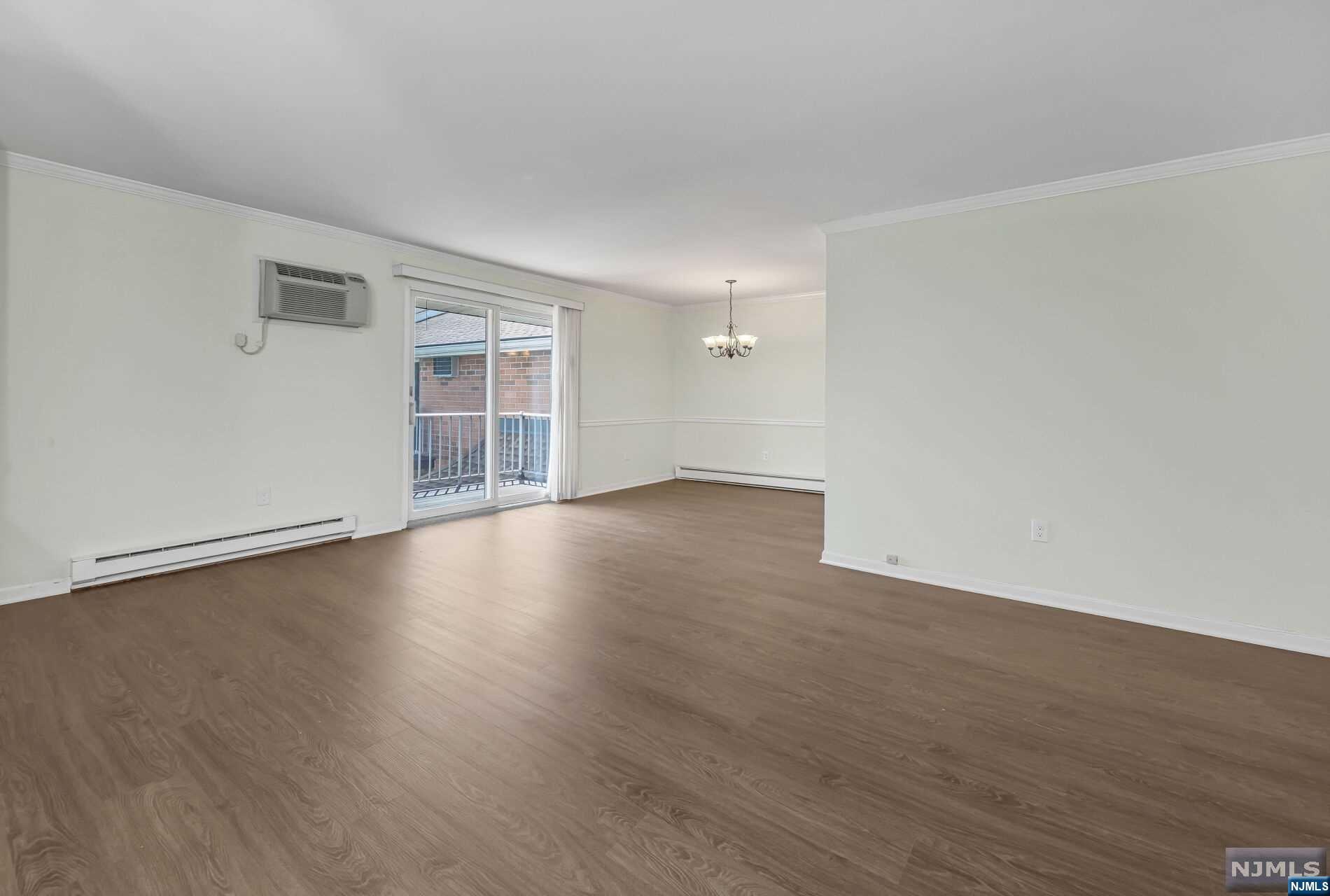 15 Cottage Street 11B