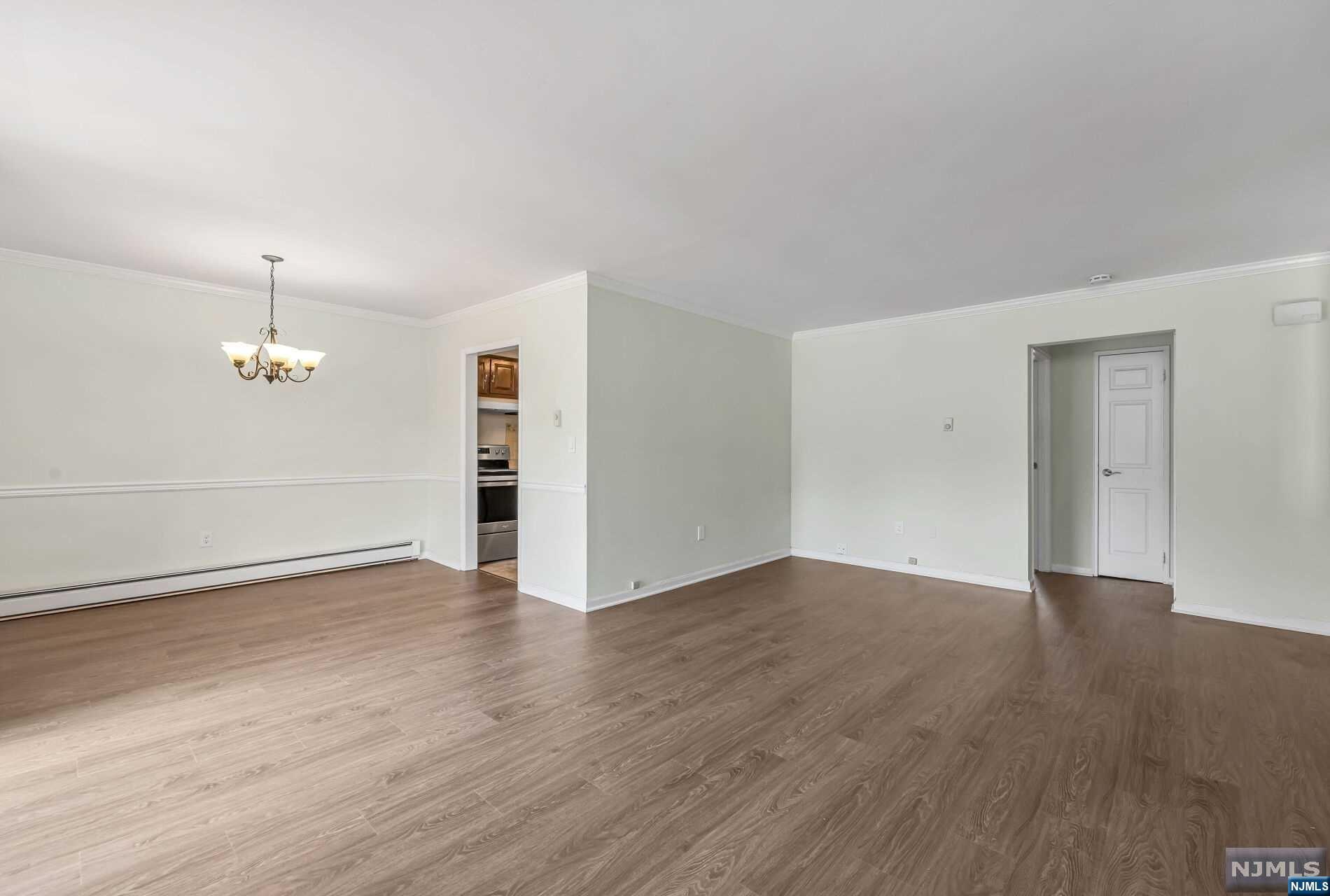 15 Cottage Street 11B