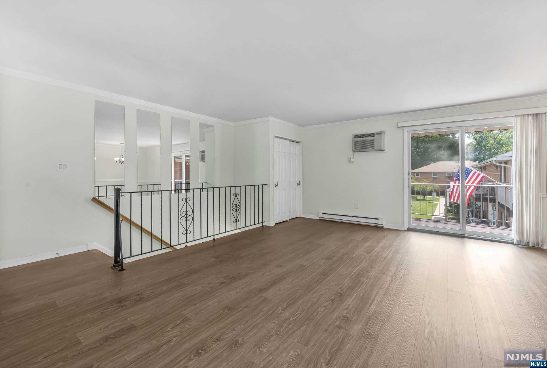 15 Cottage Street 11B