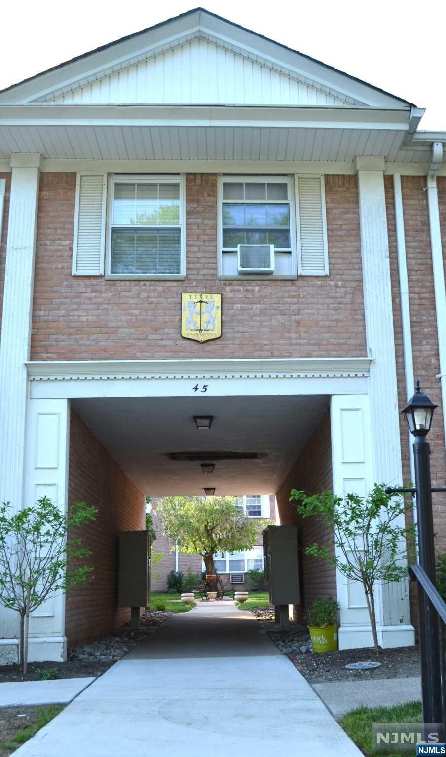 45 Maltbie Avenue 2B