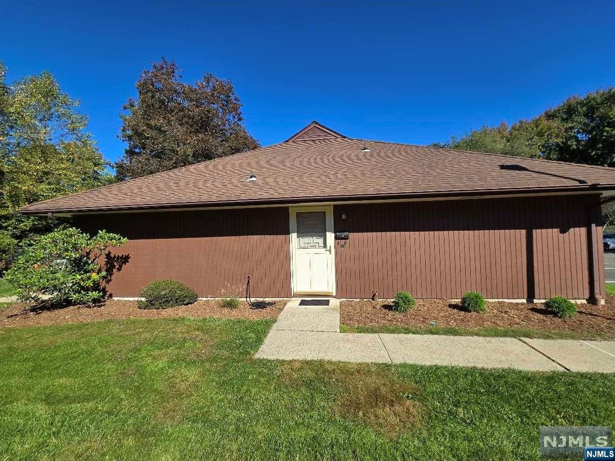 32-1 Tamaron Drive