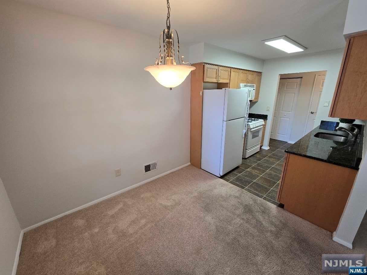 32-1 Tamaron Drive