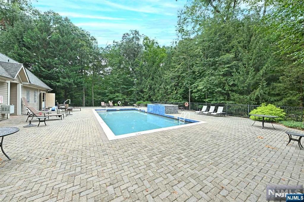 18 Alpine Drive