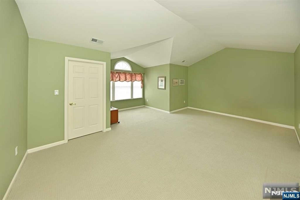 18 Alpine Drive