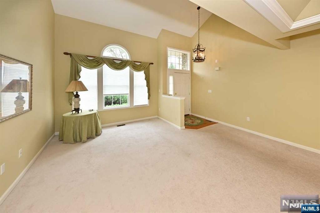 18 Alpine Drive