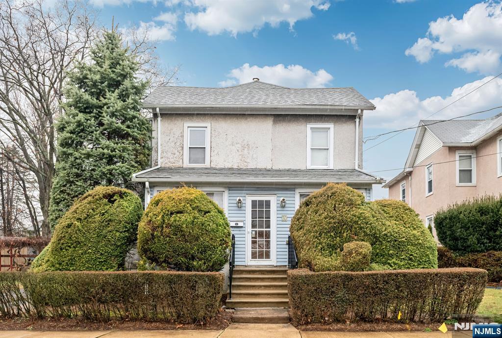 30 Walter Hammond Place