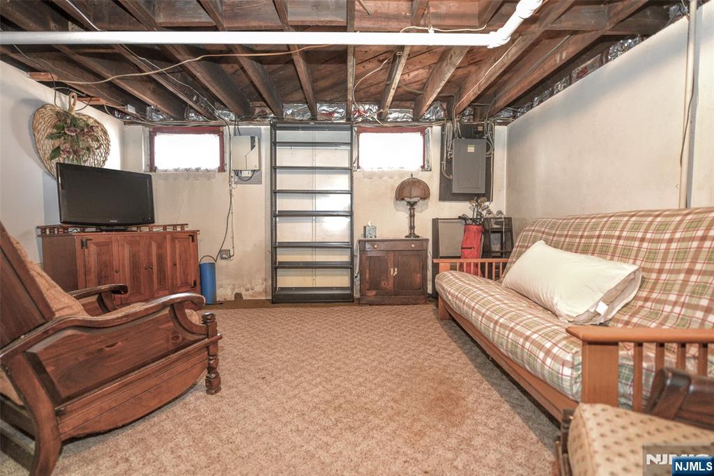 106 W Avenue