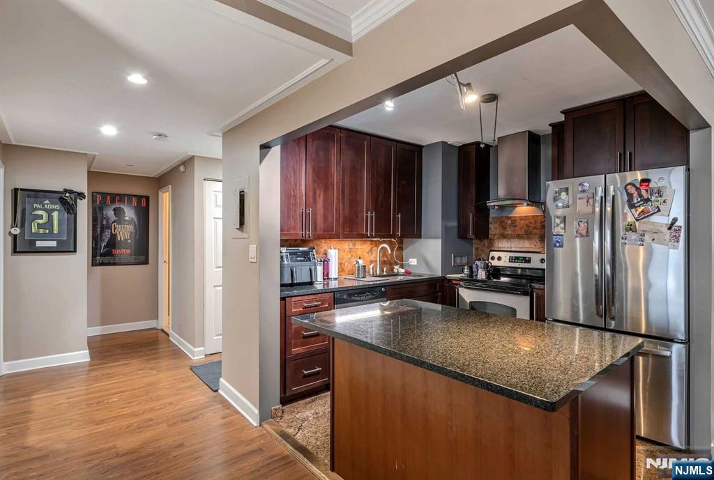 170-202 Lafayette Ave Avenue 101