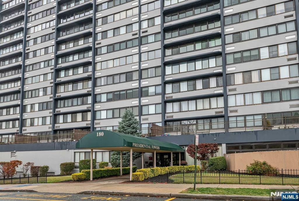 170-202 Lafayette Ave Avenue 101
