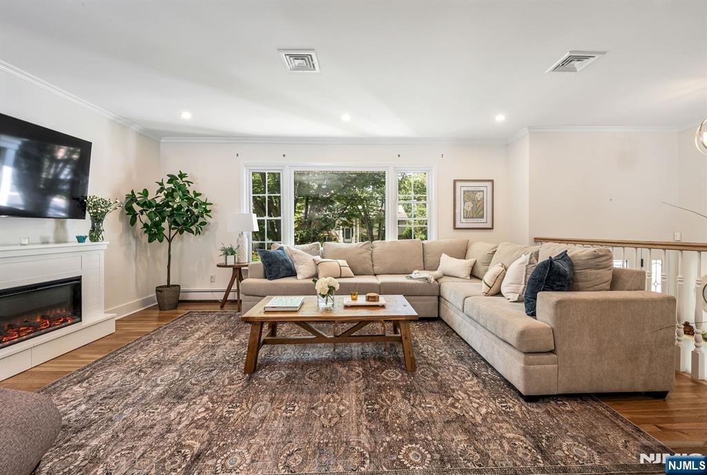 440 Yuhas Drive