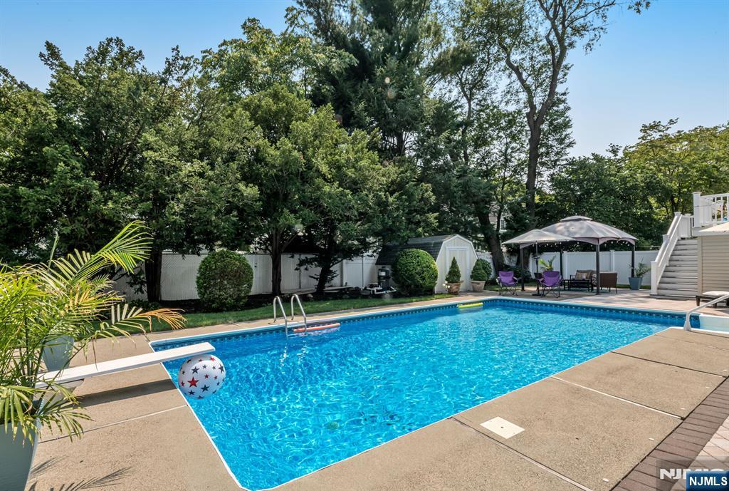440 Yuhas Drive