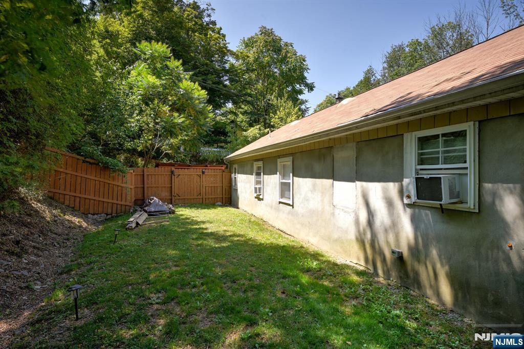 605 County Road 565