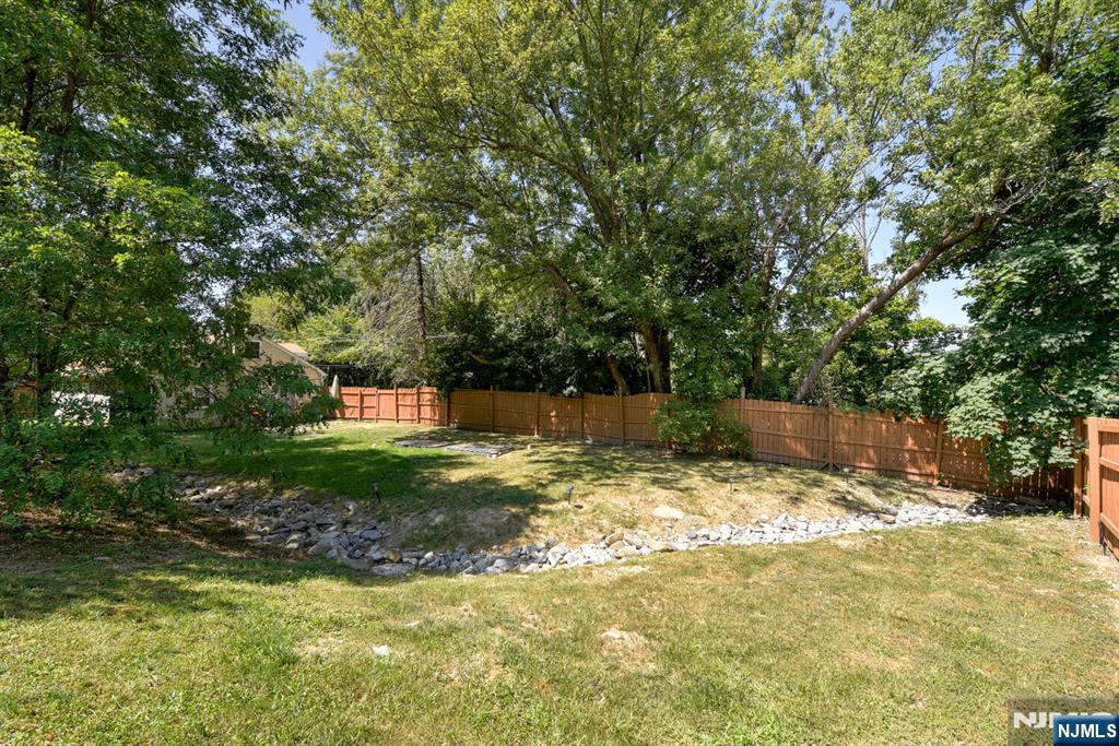 605 County Road 565