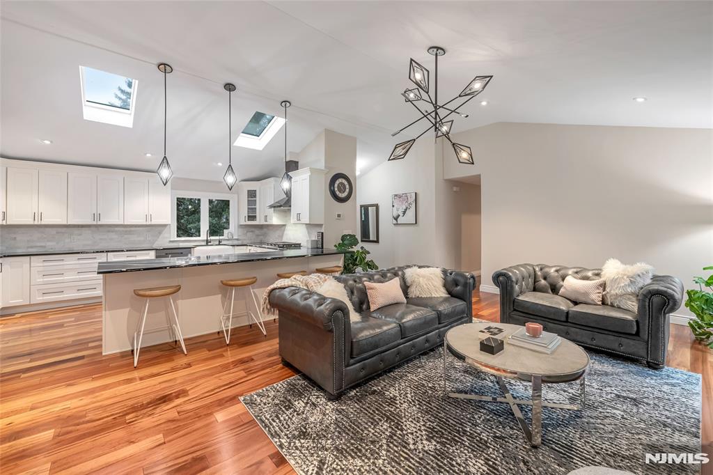 137 Elmwood Place
