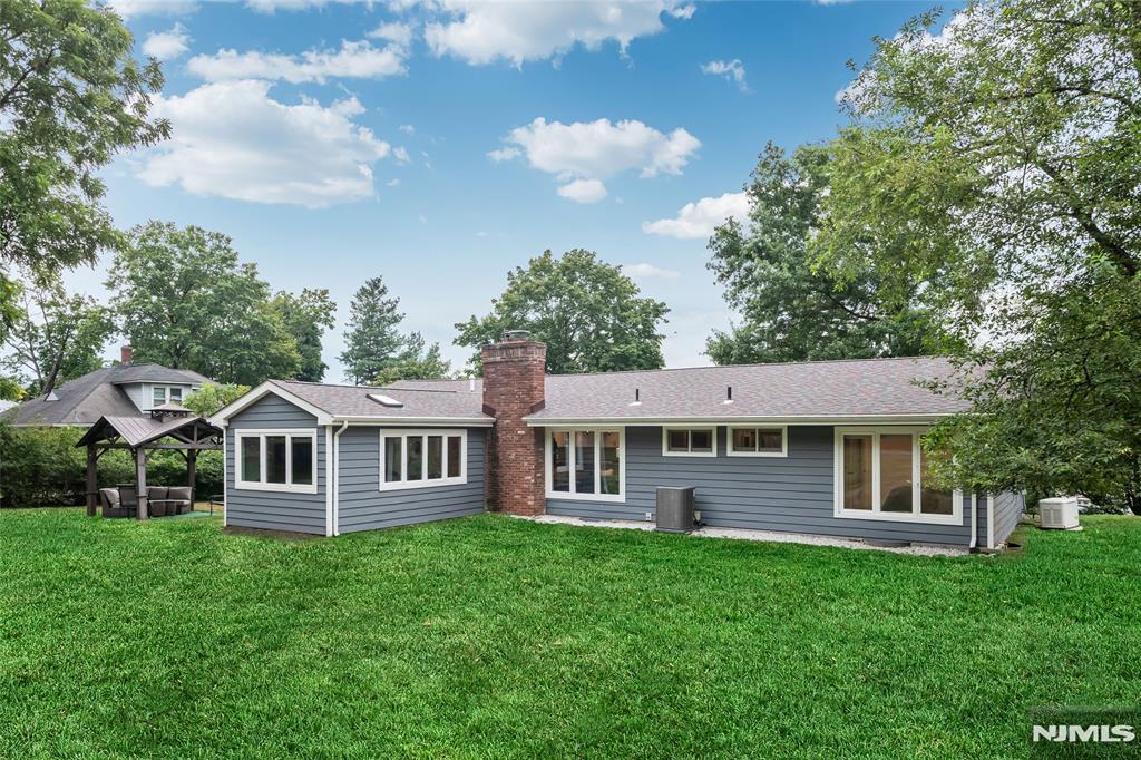 137 Elmwood Place