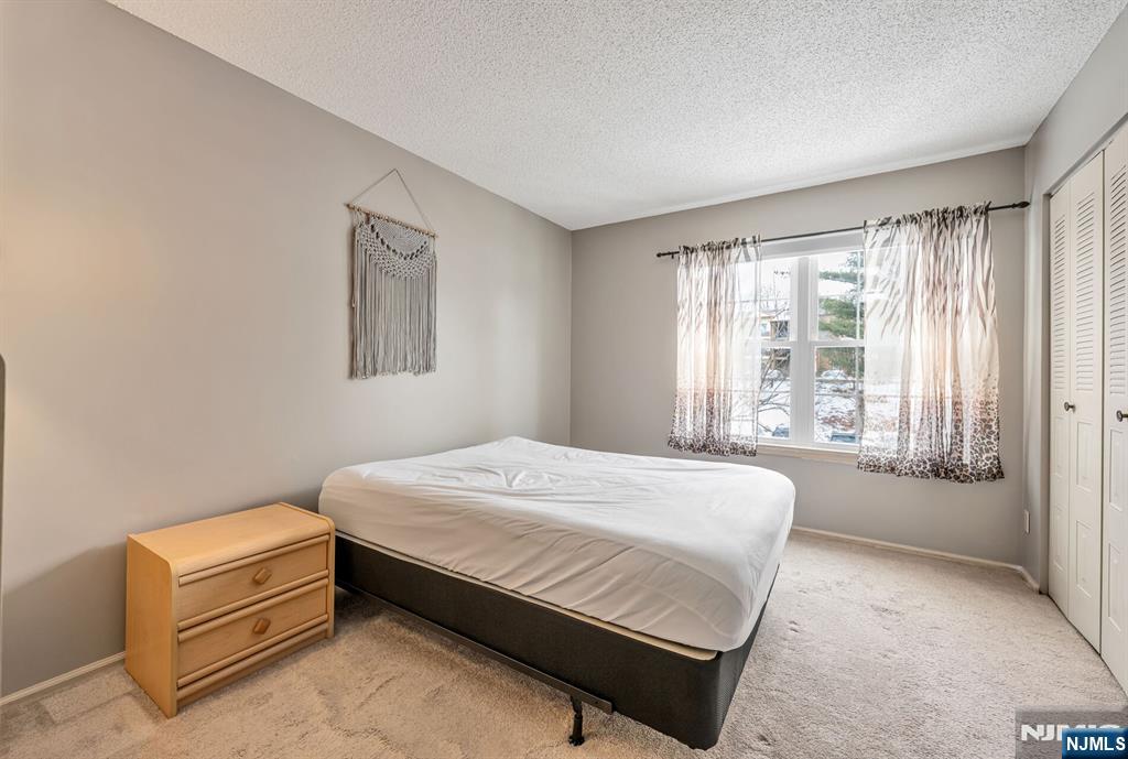 197 Robertson Way 917