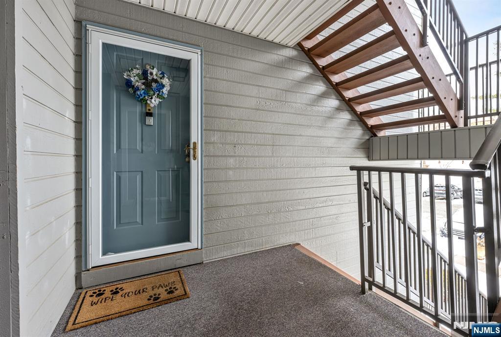 197 Robertson Way 917