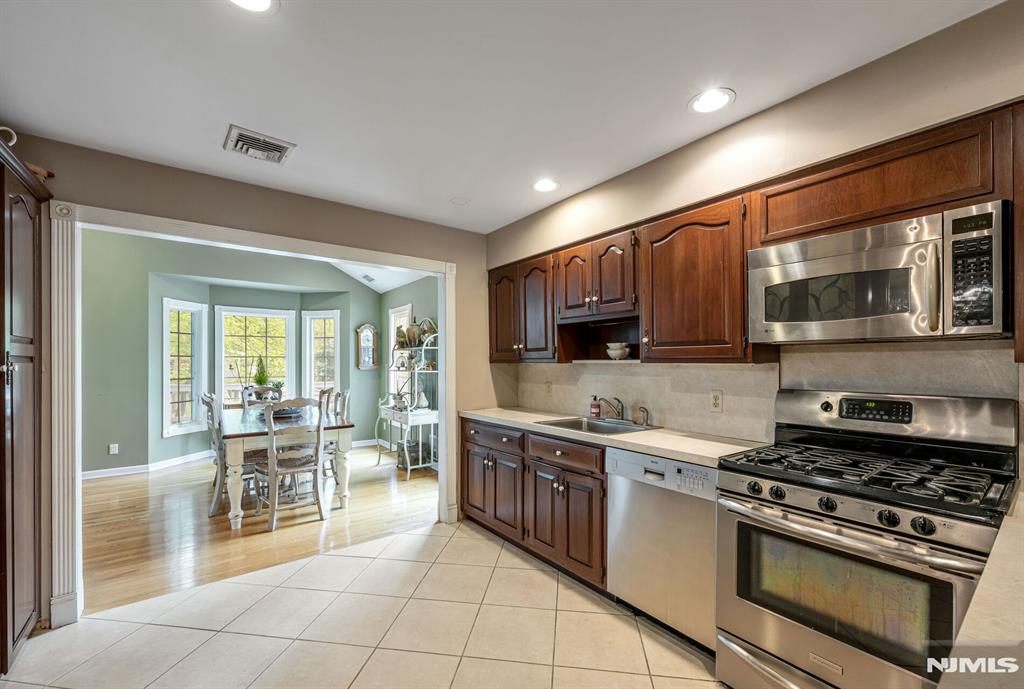 485 Eisenhower Court