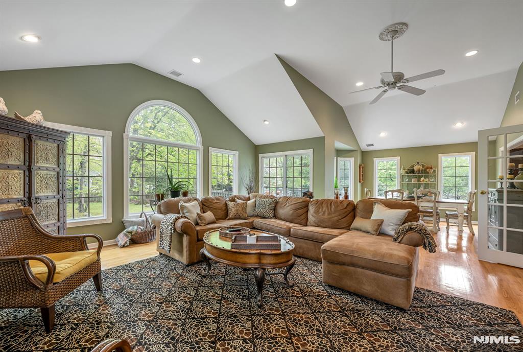 485 Eisenhower Court