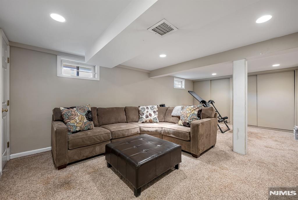 485 Eisenhower Court